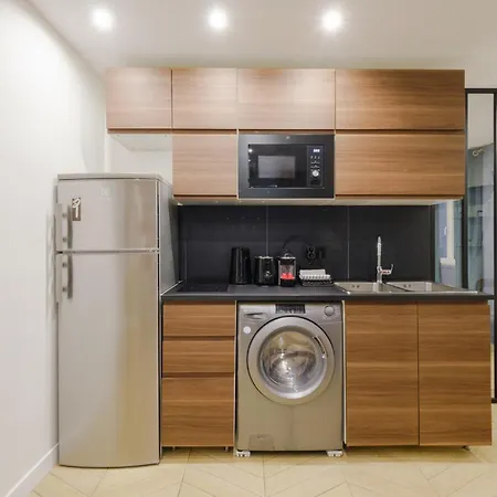 Beautiful 4p - Gare De L'est Paříž